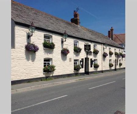 The Farmers Arms Saint Merryn Eksteriør bilde